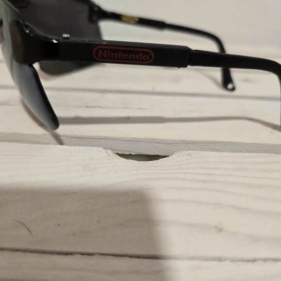 Ultra Rare Vintage Nintendo Sunglasses polarized with "Nintendo" on lenses. - Picture 5 of 6